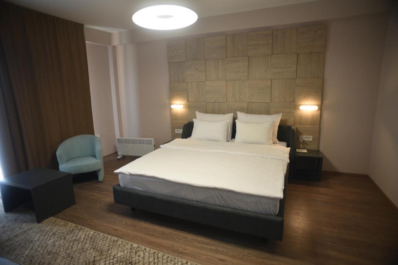Villa Eleni Apartments Üsküp Dış mekan fotoğraf