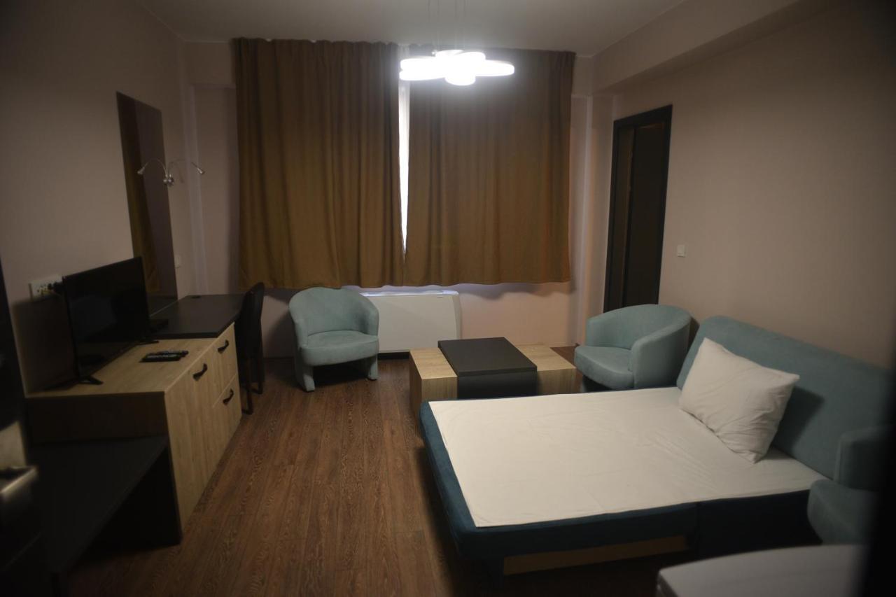 Villa Eleni Apartments Üsküp Dış mekan fotoğraf