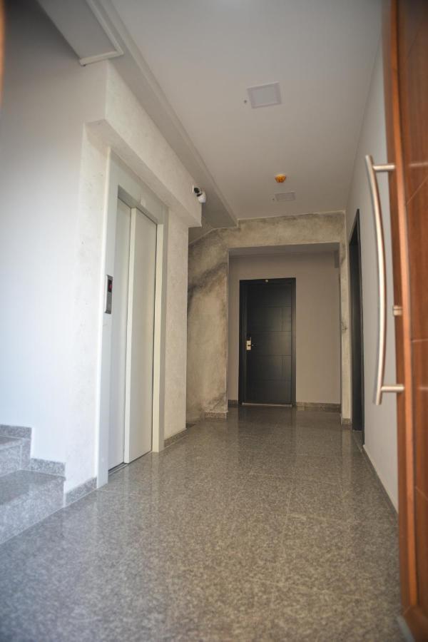Villa Eleni Apartments Üsküp Dış mekan fotoğraf