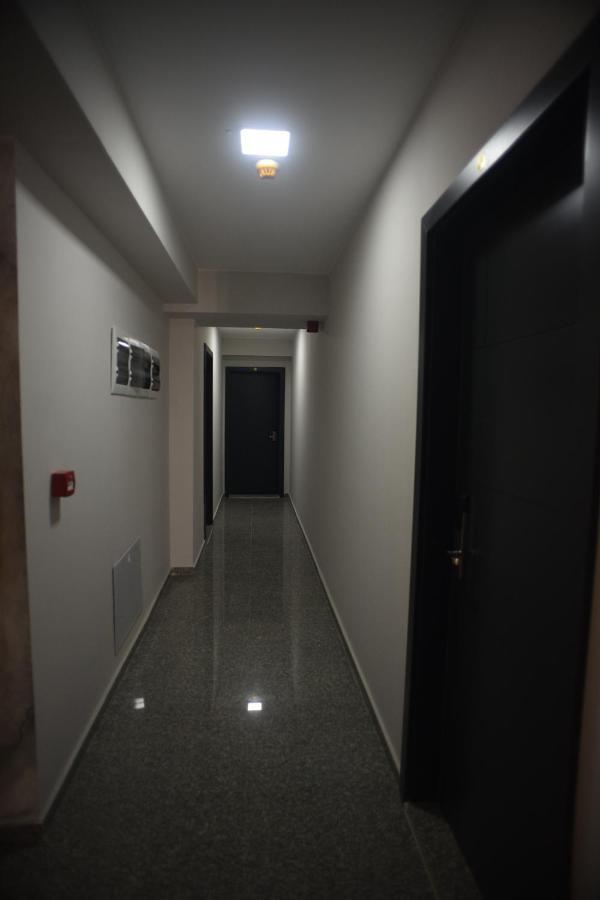Villa Eleni Apartments Üsküp Dış mekan fotoğraf