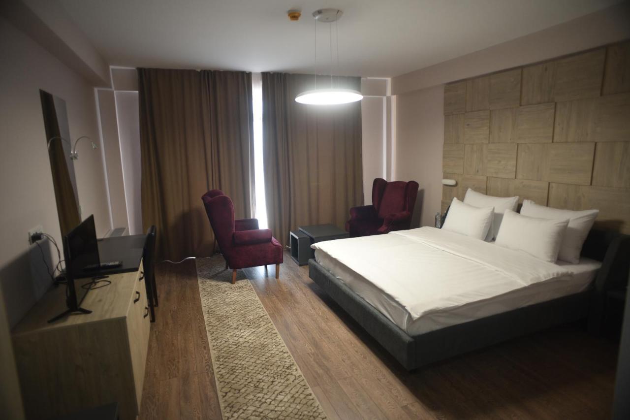 Villa Eleni Apartments Üsküp Dış mekan fotoğraf